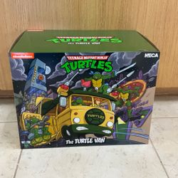NICKELODEON TEENAGE MUTANT NINJA TURTLES THE TURTLE VAN.