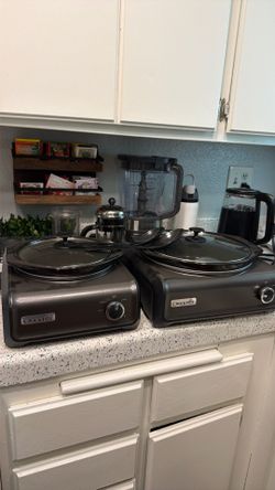 2 Crock pots connecting