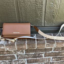 Michael Kors Satchel / Crossbody