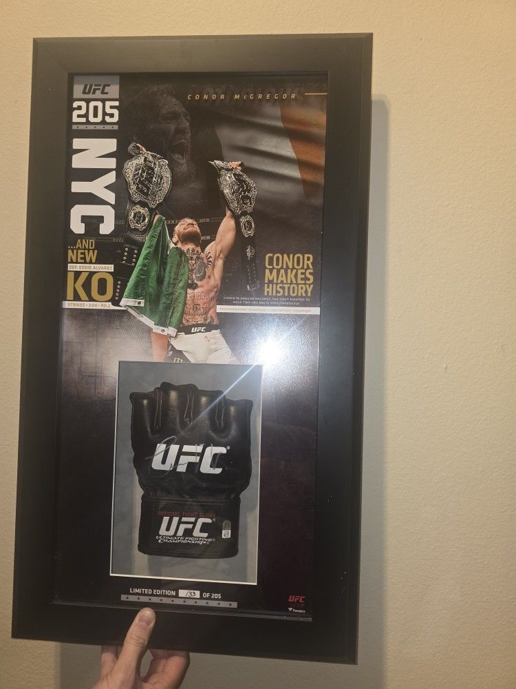 UFC Limited Edition; Conor McGregor Signed Glove