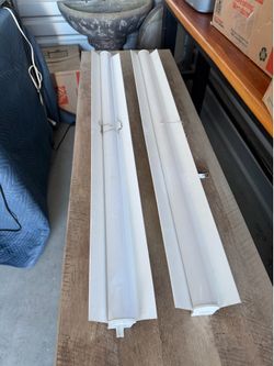 electrical outlet LED 4ft shop lights and an electrical outlet