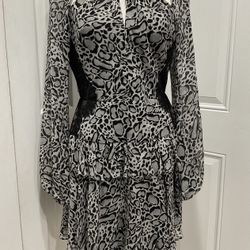 NWOT BCBGMaxAzria  Black 100% Silk Fitted Lined Layered Mini Dress, Size 8