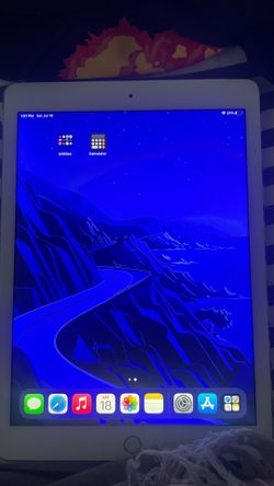 IPad Air 2! (Open to offers)!