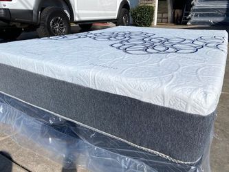 King Bamboo Cool Gel Memory Foam!•••