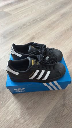 Adidas super stars size 5