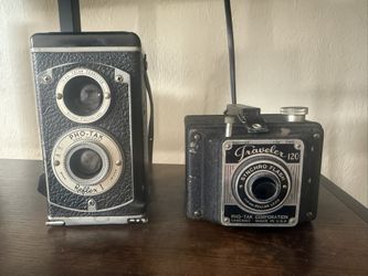 Vintage Cameras With Film 