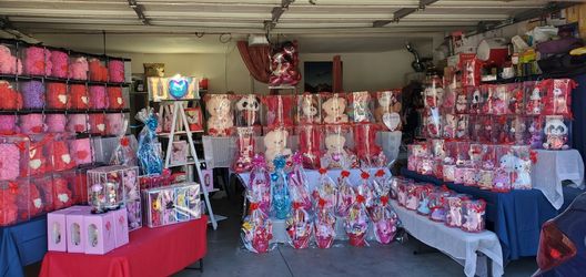 Gifts For Valentine’s 