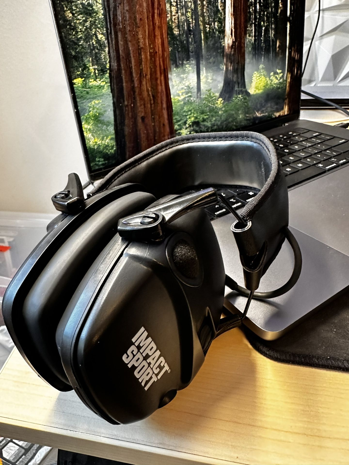 Howard Leight Standard Earmuff By Honeywell