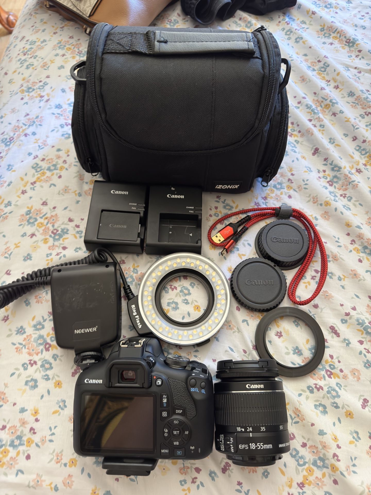 Canon EOS Rebel T7