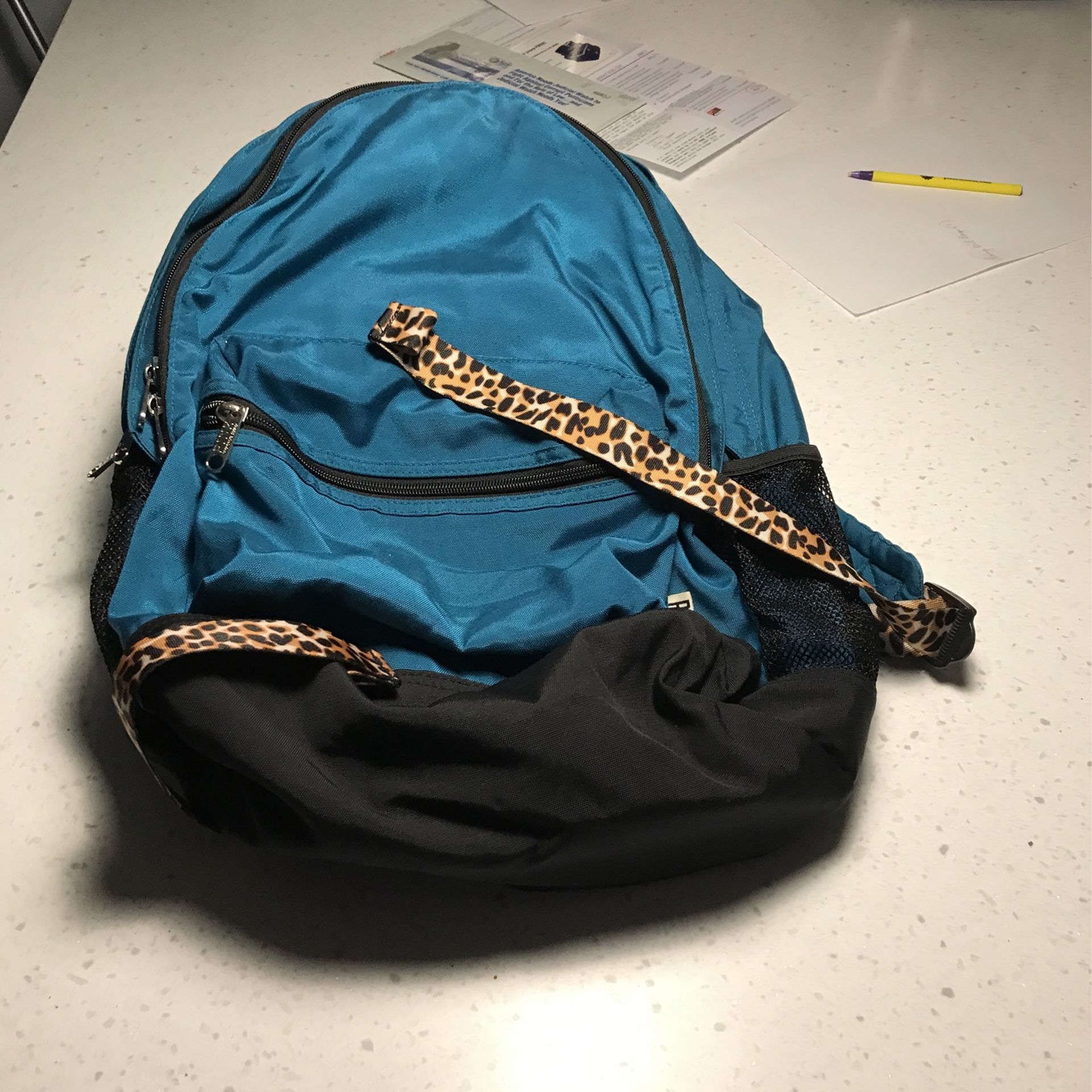 Pink( Vicky secret Purse/backpack