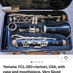 YAMAHA  YCL - 250  CLARINET , USA, WITH CASE AMD MULTIPIECE.