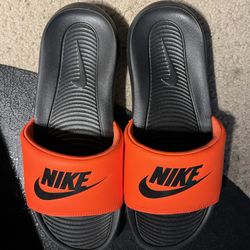 Nike Slides Orange Sz. 7