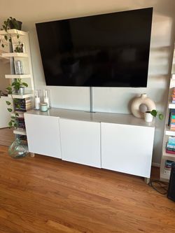 White TV Stand / Media Console w/ Glass Top