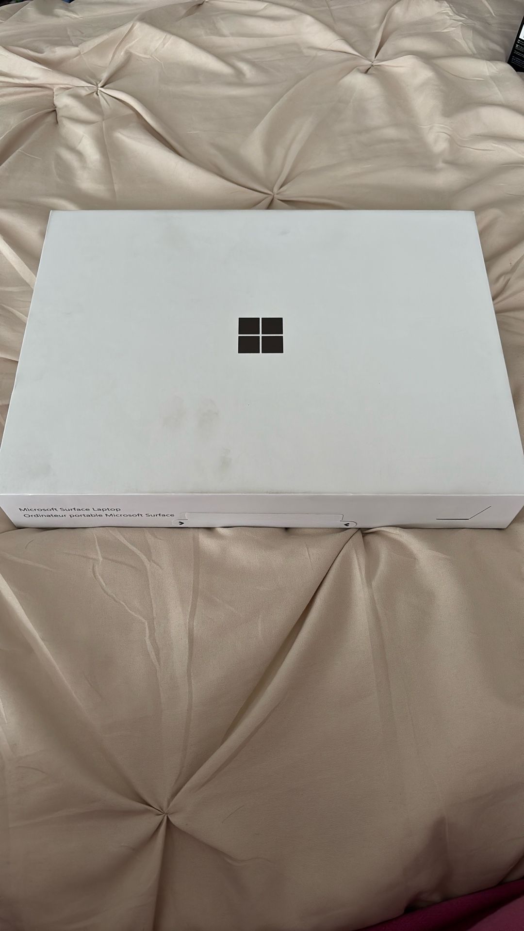 Microsoft Surface Laptop