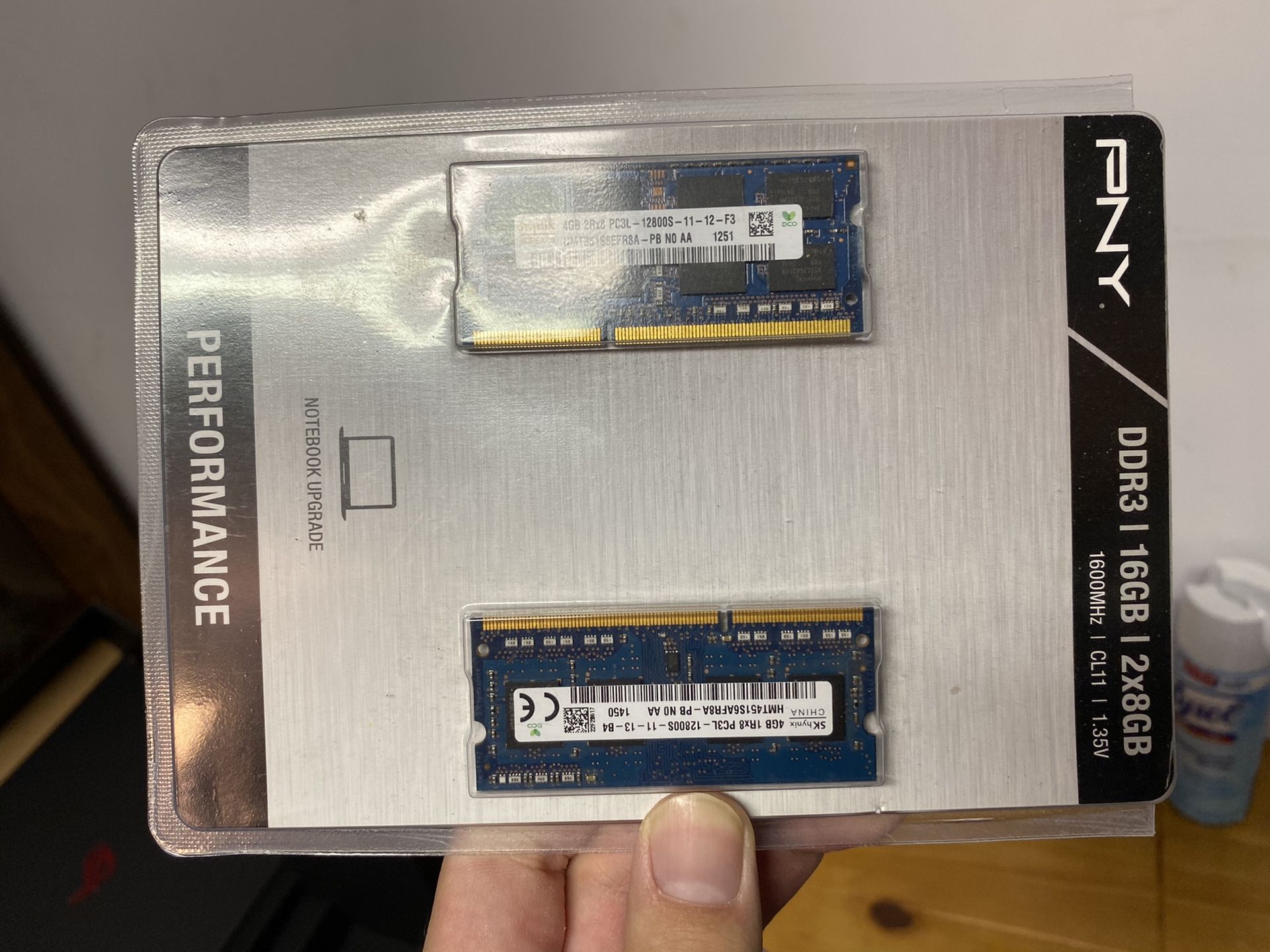 8GB Computer memory strip