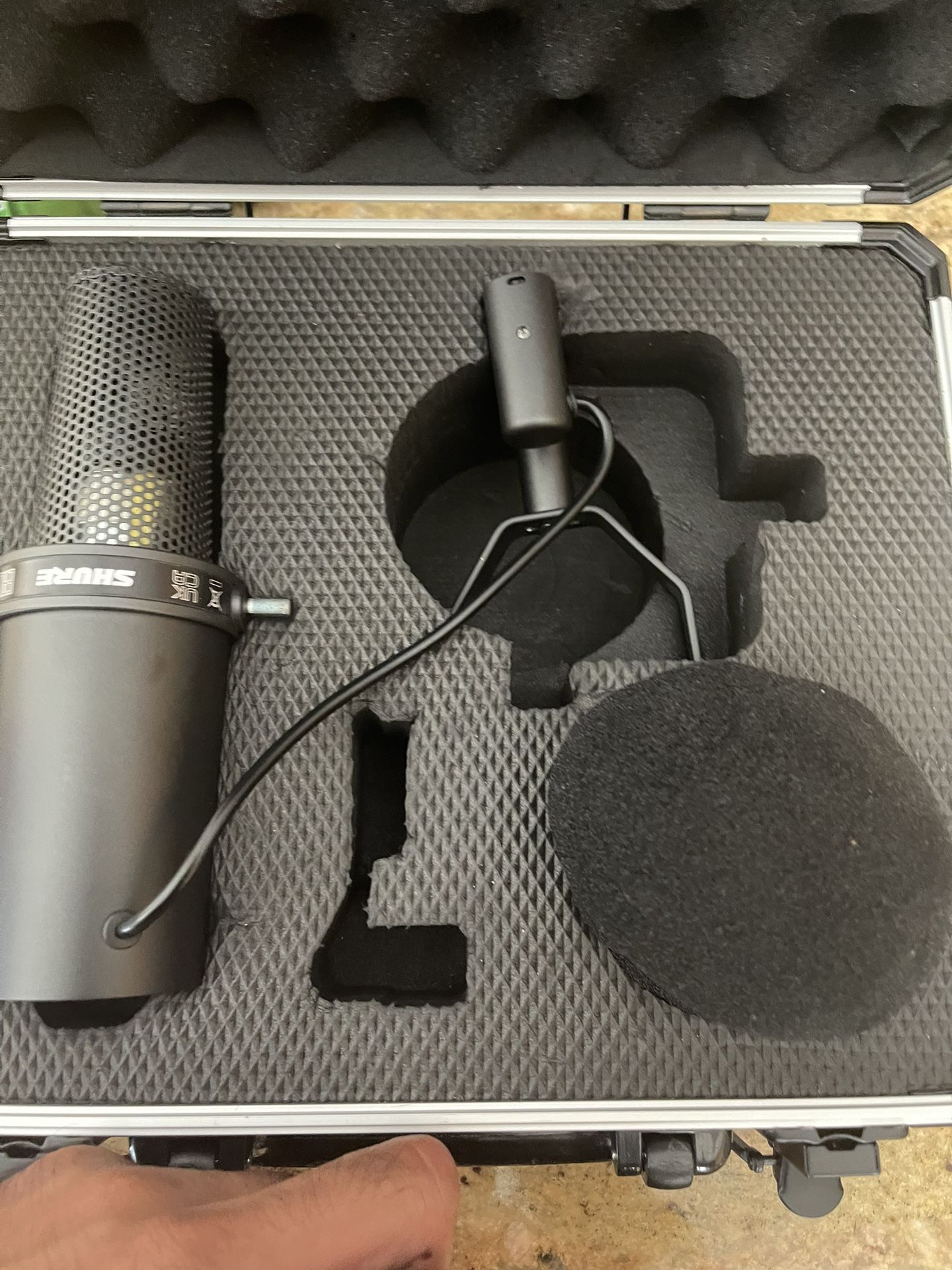 Shure SM7B Microphone Like New Condition Comes With Shure MVX2 XLR To USB