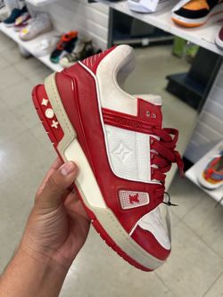 LOUIE VUITTON