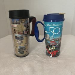 WALT DISNEY WORLD COLLECTABLE CUPS