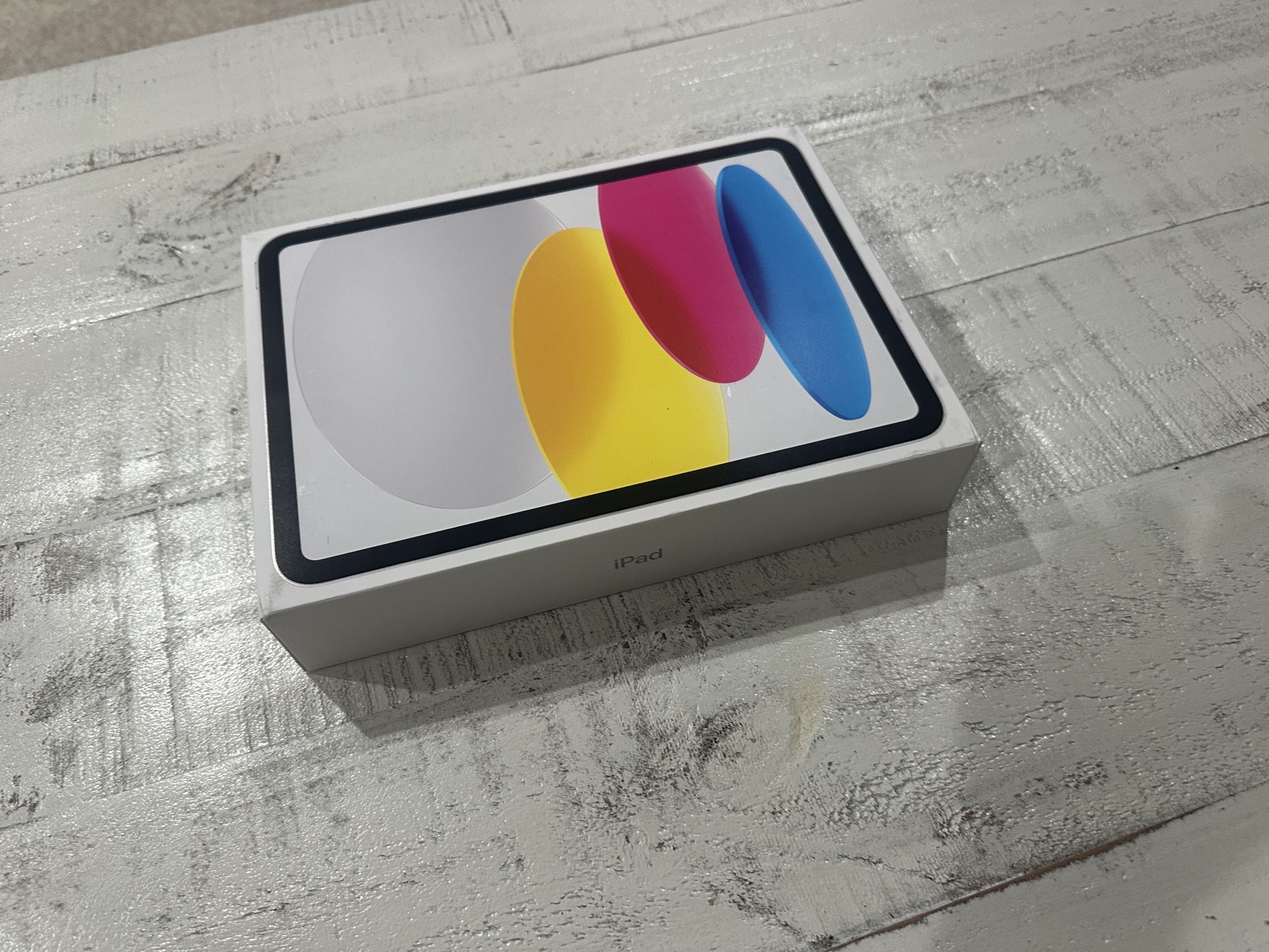 iPad (A16) Wi-Fi 128GB シルバー Brand New iPad – A16 Wi Fi + Cellular, 128GB, Silver – Sealed in Box