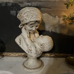 Mother and child bust