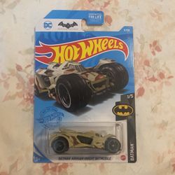 Hot Wheels Batman Arkham Knight Batmobile