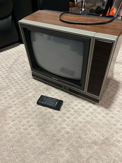 Vintage Toshiba Black Stripe Tv With Remote