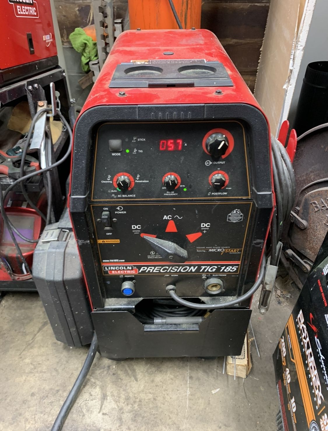 Lincoln Electric Precision Tig 185