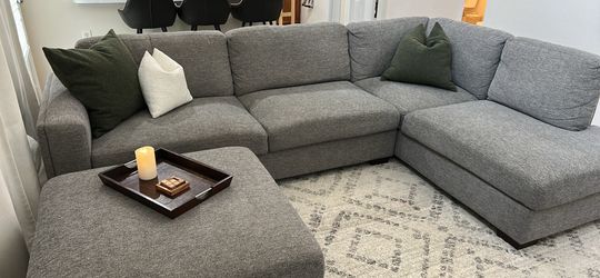 HUGE GREY SECTIONAL