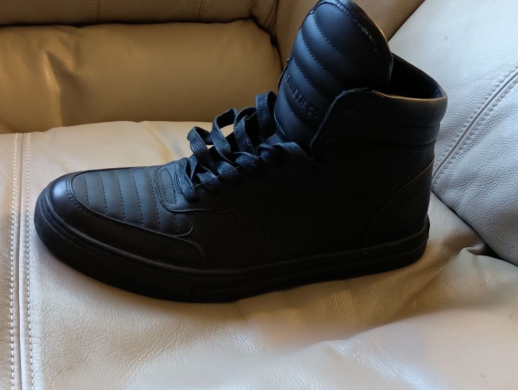 Kenneth Cole Boot
