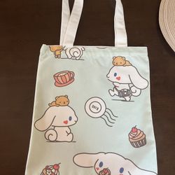 Cinnamon roll tote bag