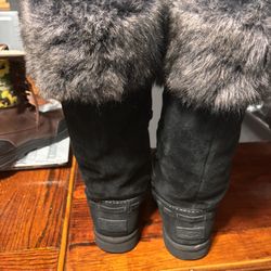 Ugg Size 7