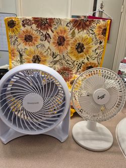 Honeywell and Comfort Zone Desktop Fans – Set of 2