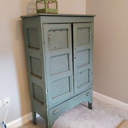 19c Primitive Pie Safe Cabinet 