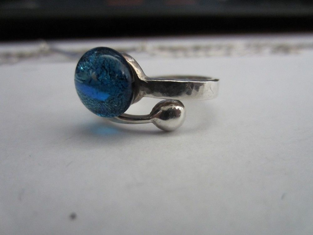 Silver ring with blue opal. 925.