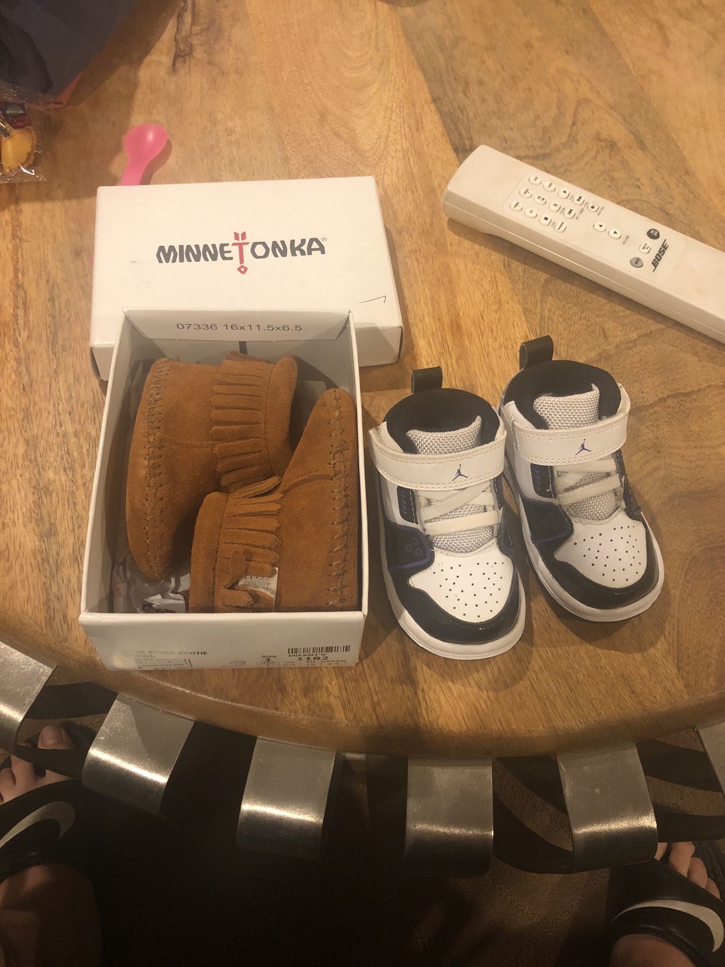 Baby shoes size 1 /4c