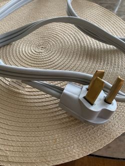 Plug for clothes dryer