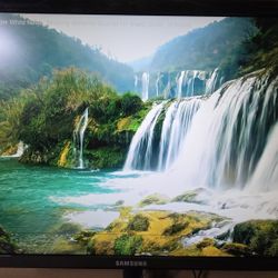 Samsung 22" Full HD LCD/LED slim monitor with VESA adjustable mount C-Clamp
