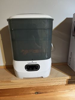 Baby Brezza Bottle Sanitizer & Dryer