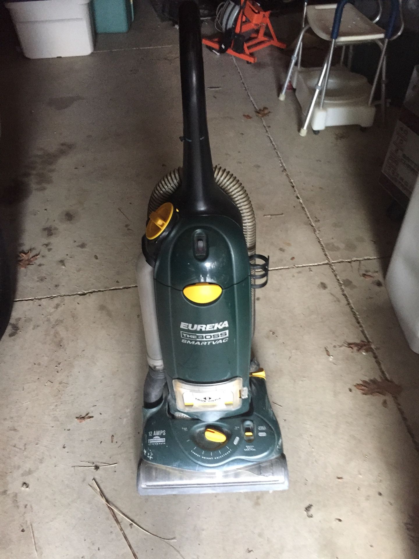 Eureka boss smart vac