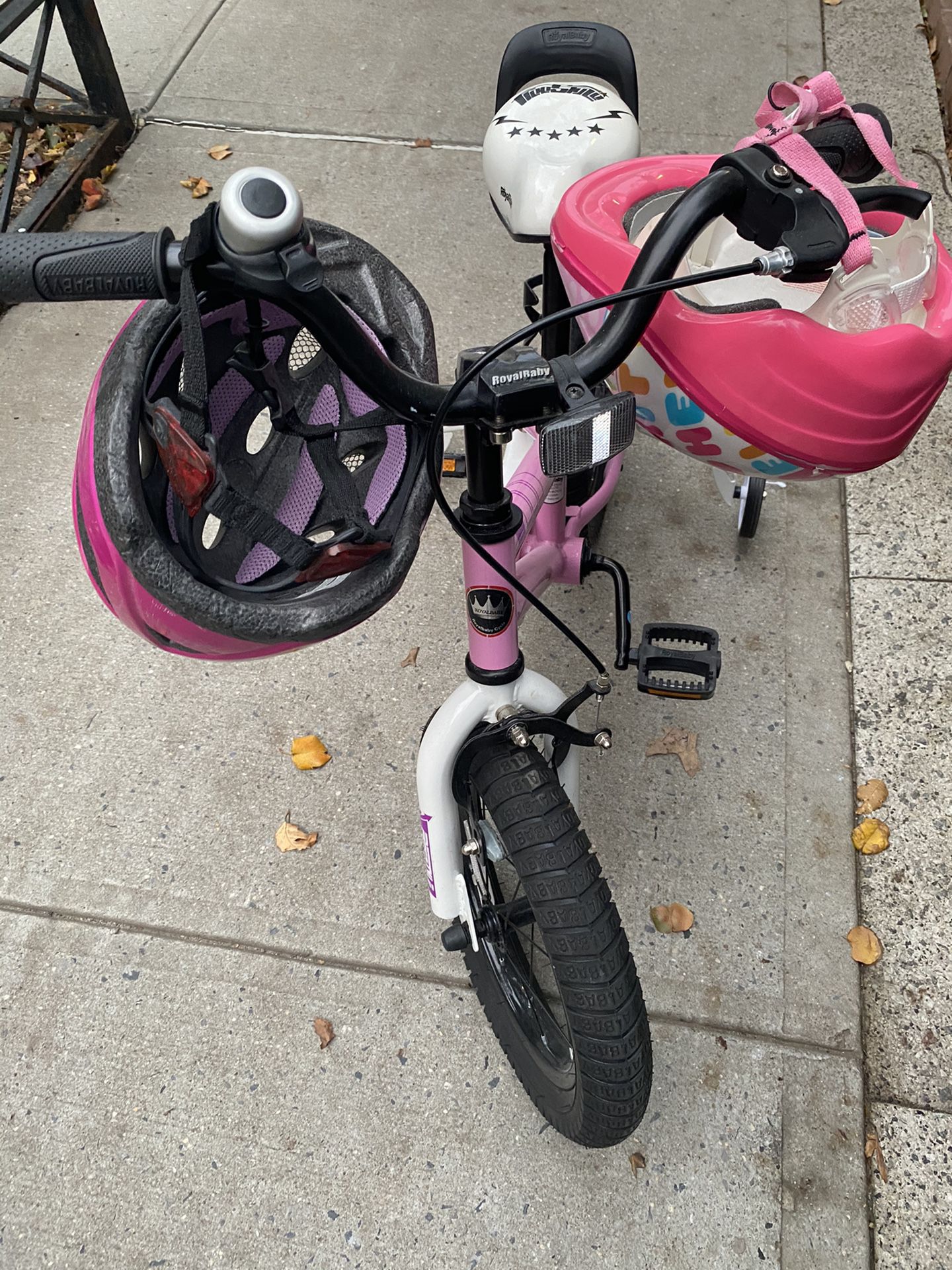 Pink girl bike