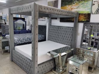 New Canopy bed with Bluetooth speakers