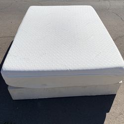 FREE DELIVERY: Full Size Tempupedic Memory Foam Bed