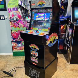 Street Fighter Arcade With 10,888 Games