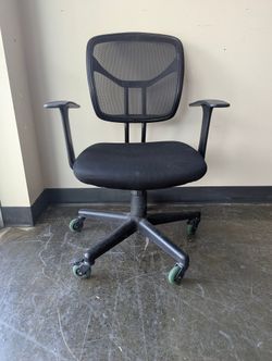 Adjustable Black Mesh Back Office Desk Chair