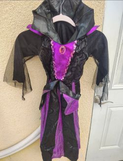 Witch costume