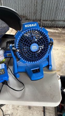 Cobalt fan with mist battery and charger like new