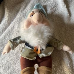 VTG 90’s Sleepy Plush Doll 11” Disney Store Snow White & 7 Dwarfs