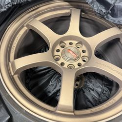 Rays Gram lights 18X8.5 +38 Offset