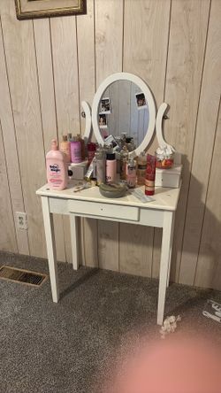Small vanity