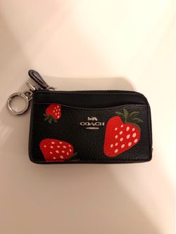 Coach Wild Strawberry Wallet🍓